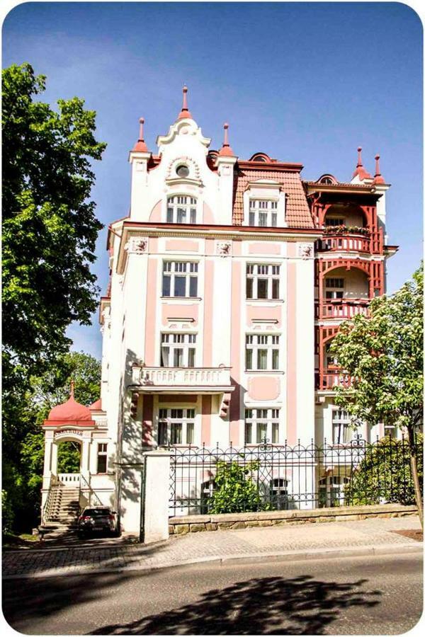 Apartamento Apartmán Vila Bayer Karlovy Vary Exterior foto